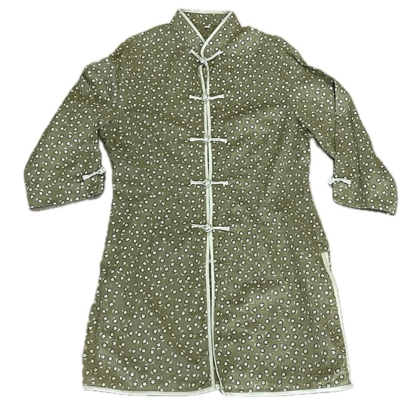 Traditional Chinese/Asian Style- Qipao
Cheongsam Dress - Picture 1 of 6